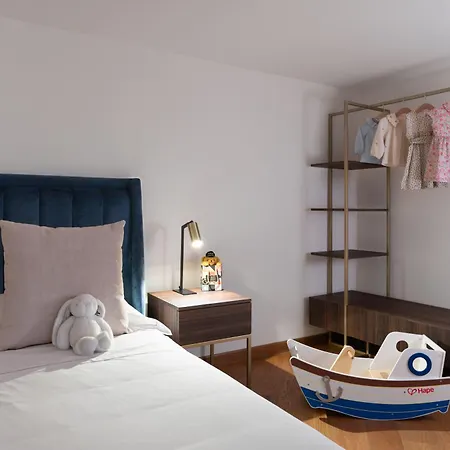 The Seven Apartment *