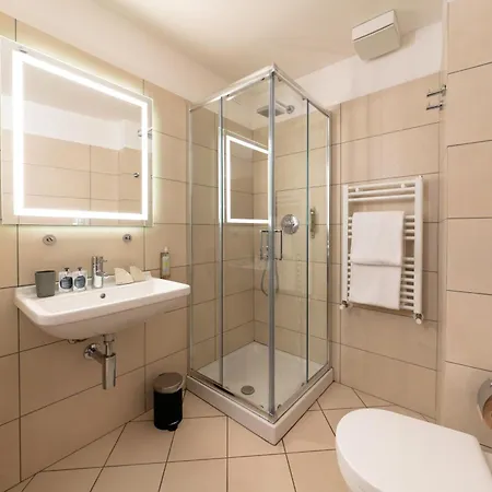 The Seven * Γένοβα