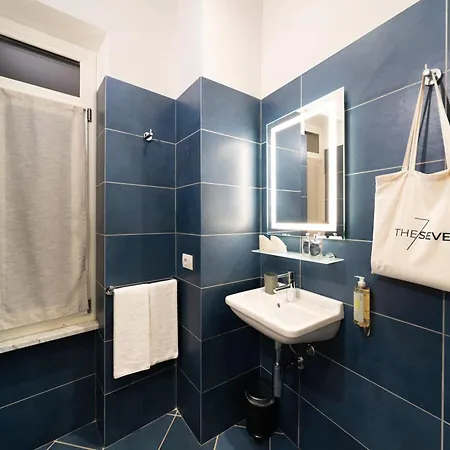 شقة The Seven جنوة