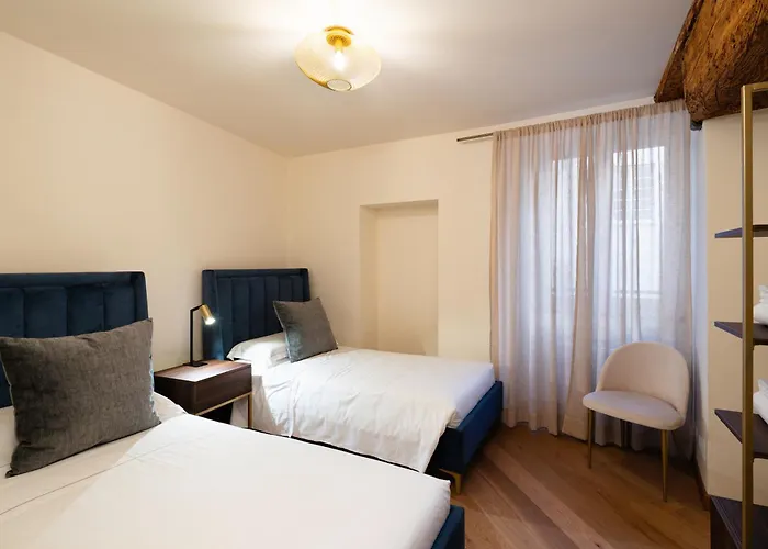 The Seven Lejlighed Genova