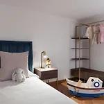 The Seven Apartament *