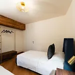 Apartament The Seven